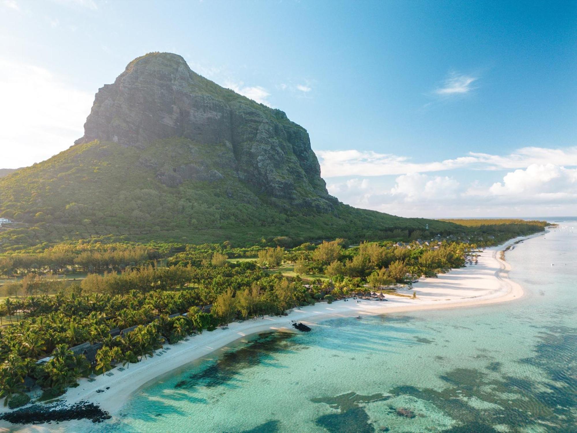 Paradis Beachcomber Golf Resort & Spa Le Morne Brabant Eksteriør billede